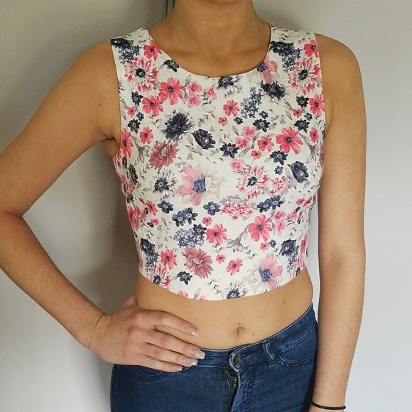 NWOT Crop Top - Picture 3 of 5
